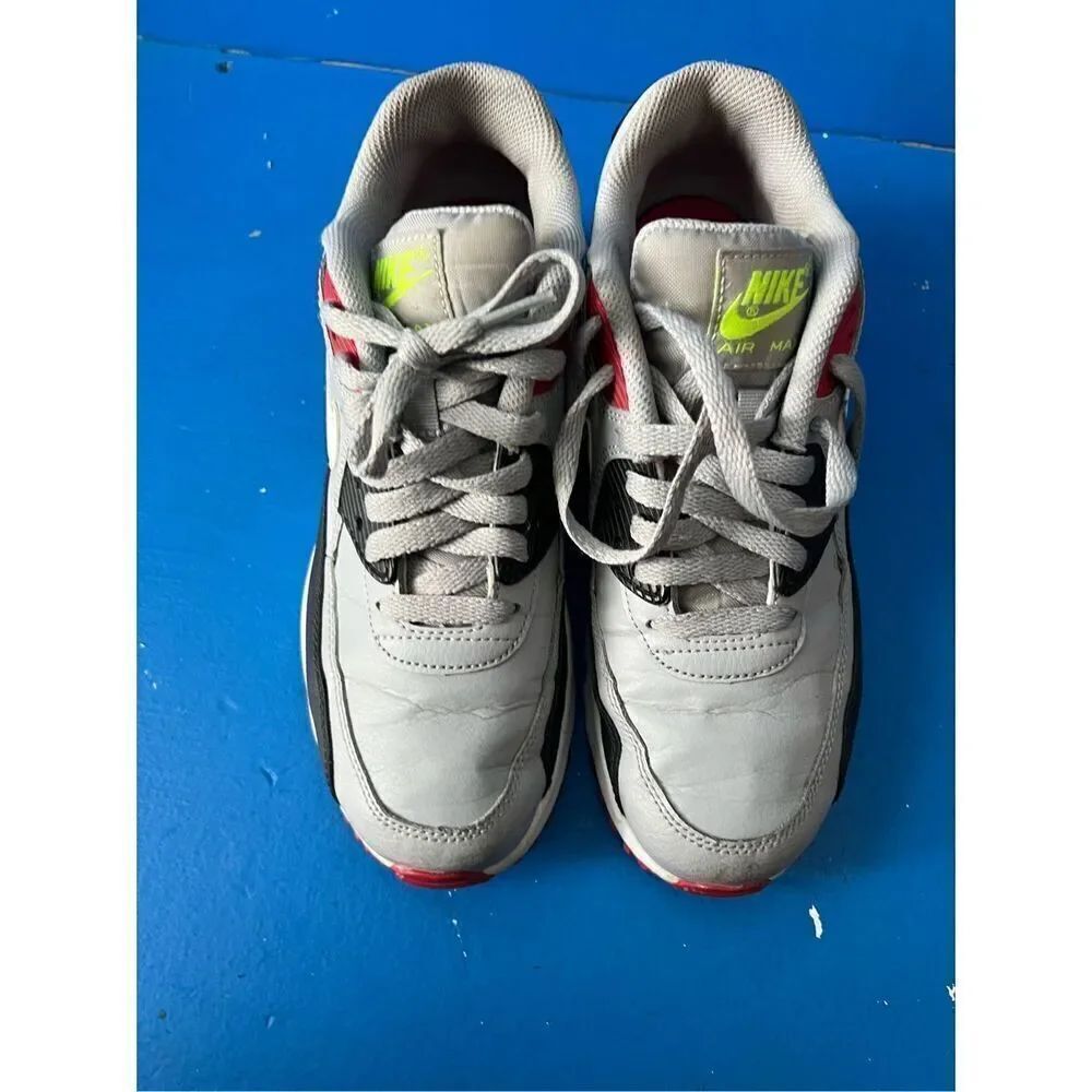 Nike Air Max 90 Leather GS Shoes Size 7y Womens 8 Gray Pink Low Top 833412-028